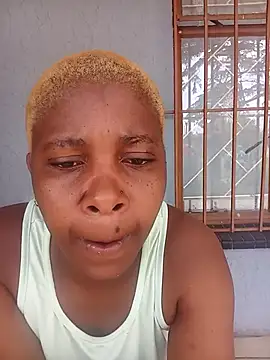 Snapshot of SexyMbali_01 chatting on December 2025 07:46:02 AM SexyMbali 01 online show from December 2025 07:46:02 AM