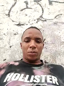 Snapshot of Andreskelly chatting on February 2026 09:00:01 PM Andreskelly online show from February 2026 09:00:01 PM