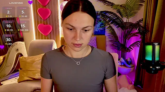 Snapshot of MaxinCarroll chatting on July 2026 10:21:01 AM MaxinCarroll online show from July 2026 10:21:01 AM