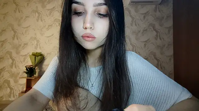 Qwami Amie online show from March 2026 03:26:02 PM