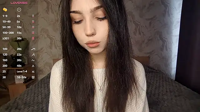 Qwami Amie online show from April 2026 09:29:01 AM