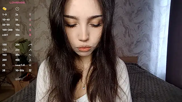 Qwami Amie online show from April 2026 06:30:02 AM