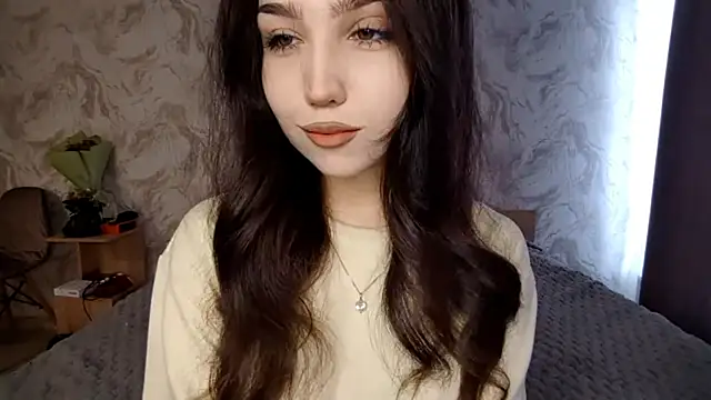 Qwami Amie online show from April 2026 06:36:01 AM