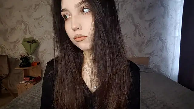 Qwami Amie online show from April 2026 06:31:01 AM