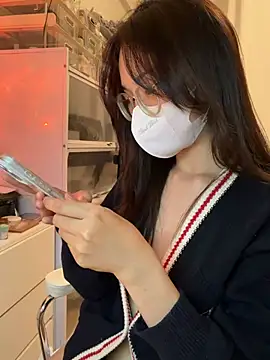 mimichannn99 online show from April 2026 07:41:01 PM