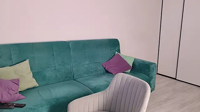 Sandra Prafer online show from December 2025 05:01:01 AM