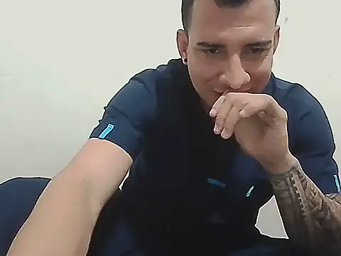 tuenfermerofavorito06 online show from January 2026 11:17:01 PM