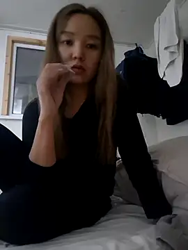 SherrylShaw online show from December 2025 04:01:02 PM