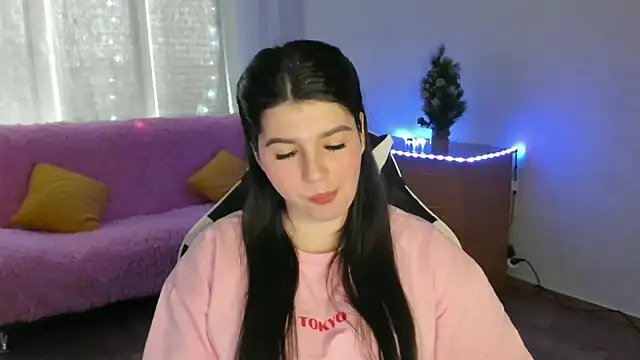 KisaModel online show from February 2026 08:07:02 AM