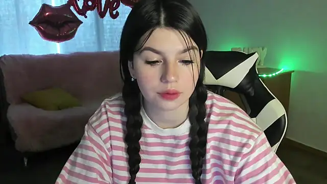 KisaModel online show from April 2026 01:19:01 AM