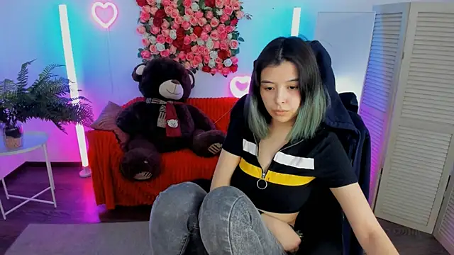 SirenMystiq online show from June 2026 10:17:02 AM