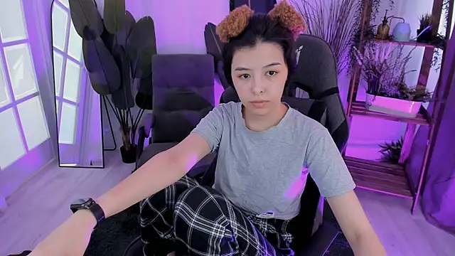 SirenMystiq online show from July 2026 01:26:01 PM