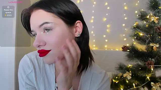 BeatriceMoonlight online show from December 2025 11:04:02 AM