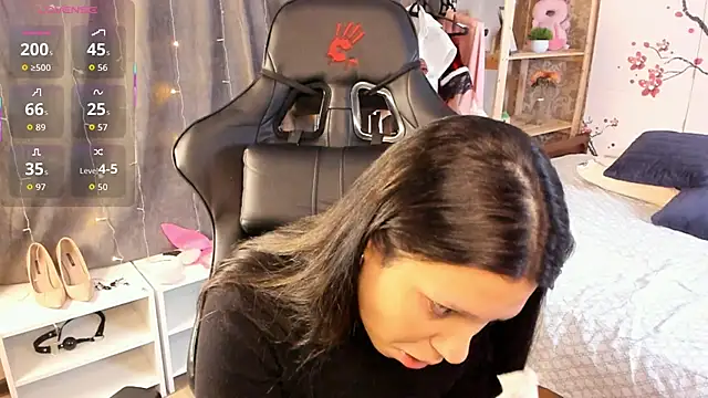 Snapshot of Nicole_Pars chatting on December 2025 07:25:02 AM Nicole Pars online show from December 2025 07:25:02 AM