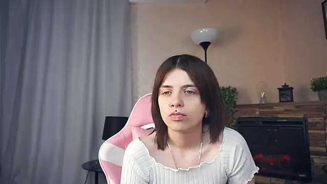 Snapshot of IleanaPishko chatting on January 2026 08:06:02 AM IleanaPishko online show from January 2026 08:06:02 AM