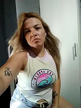 solenya25 online show from January 2026 06:46:01 PM