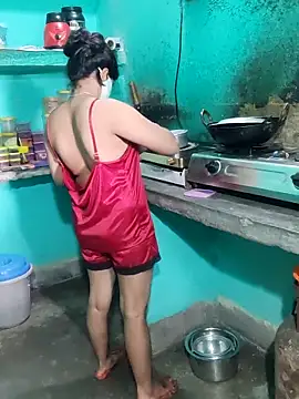 Snapshot of Cuple_masti72 chatting on May 2026 03:15:01 AM Cuple masti72 online show from May 2026 03:15:01 AM
