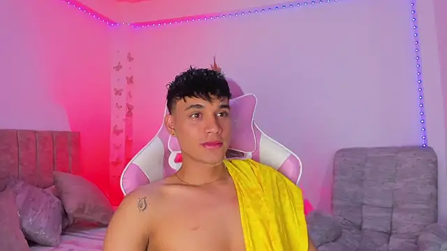 Snapshot of Michael_Jordan_zz chatting on May 2026 02:30:01 AM Michael Jordan zz online show from May 2026 02:30:01 AM