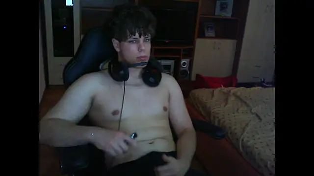 GymGuy0505 online show from December 2025 09:57:02 AM