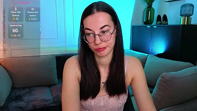 EmmaJacson online show from December 2025 04:02:01 PM