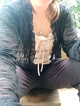 little-effy online show from July 2026 10:42:02 AM