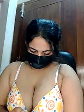 Snapshot of nosrat014 chatting on June 2026 06:13:01 PM nosrat014 online show from June 2026 06:13:01 PM