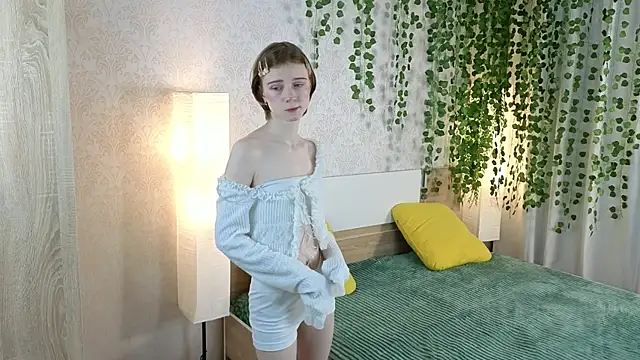 ViollaBloom online show from December 2025 01:55:01 AM