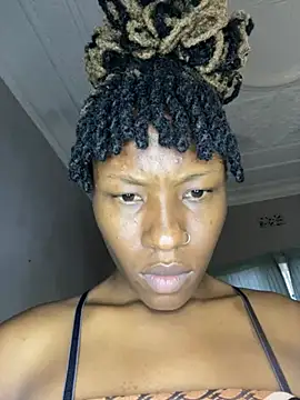 Snapshot of Merveiller chatting on April 2026 03:34:02 PM Merveiller online show from April 2026 03:34:02 PM