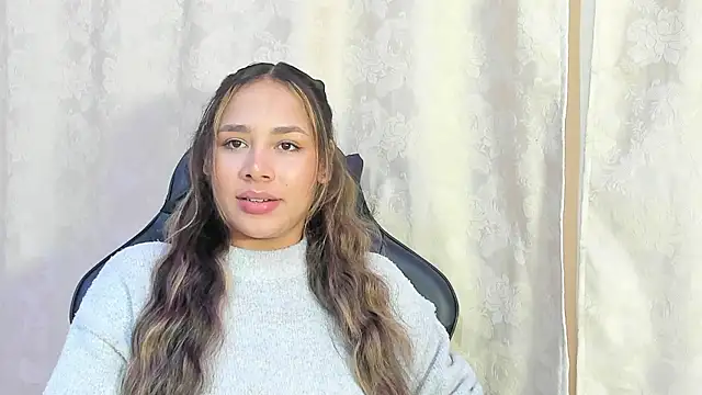 amber  moon  online show from January 2026 11:48:02 AM