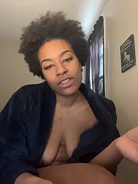 Snapshot of Bellaquitaa_lee chatting on March 2026 03:41:01 PM Bellaquitaa lee online show from March 2026 03:41:01 PM