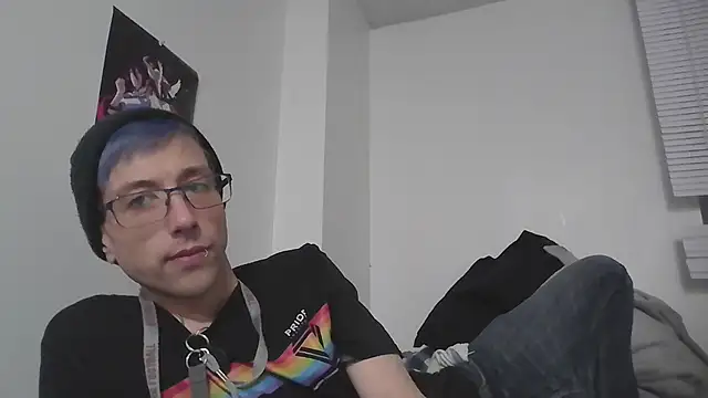 Snapshot of AskAveryAnything chatting on December 2025 02:07:02 AM AskAveryAnything online show from December 2025 02:07:02 AM