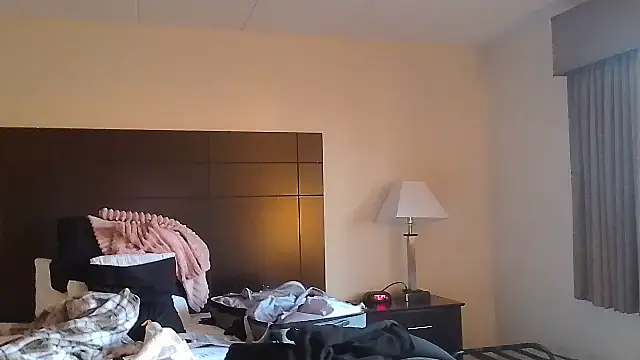 Snapshot of AskAveryAnything chatting on March 2026 11:18:01 PM AskAveryAnything online show from March 2026 11:18:01 PM