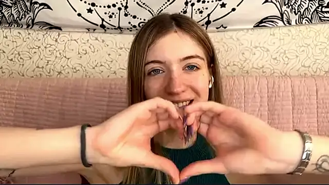 Shining Robi online show from March 2026 12:46:01 PM