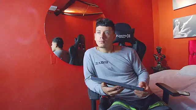 MagnusKnight  online show from February 2026 12:47:02 PM