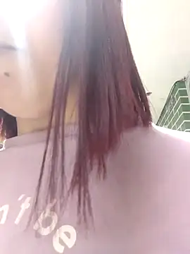 Snapshot of Moolly_Evanz chatting on February 2026 03:42:02 PM Moolly Evanz online show from February 2026 03:42:02 PM