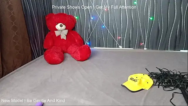 khushigoesnaughty0 online show from February 2026 07:34:01 AM