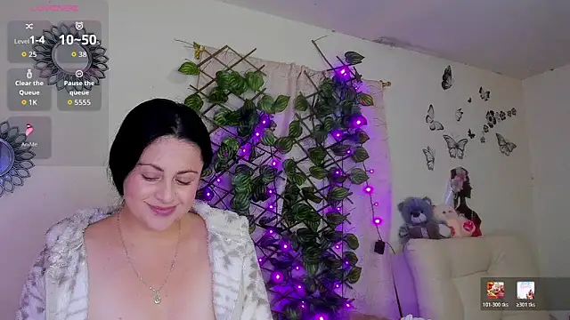 Snapshot of Juli_castillo1 chatting on May 2026 02:23:01 PM Juli castillo1 online show from May 2026 02:23:01 PM