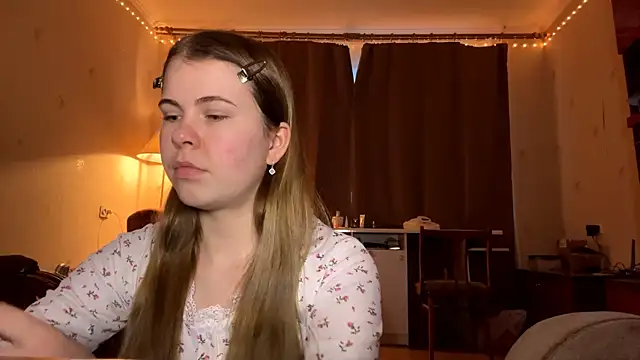 MaevAmy online show from January 2026 01:37:02 PM