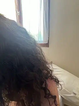 CoquineCharmeuse online show from April 2026 01:20:02 PM