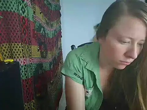 Snapshot of arianna_blonde chatting on March 2026 12:05:01 AM arianna blonde online show from March 2026 12:05:01 AM