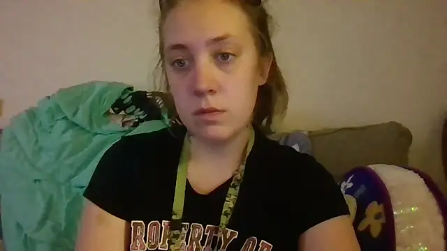 Snapshot of dixielover1229 chatting on March 2026 05:18:02 PM dixielover1229 online show from March 2026 05:18:02 PM