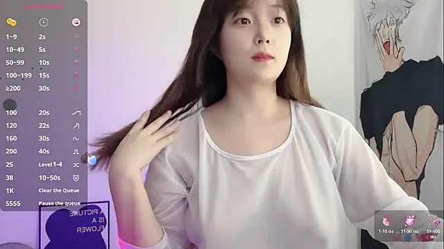 Snapshot of _flipped_ chatting on January 2026 04:03:01 AM flipped online show from January 2026 04:03:01 AM