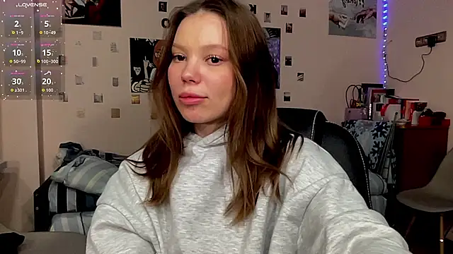 Snapshot of Cara_Sweet1 chatting on February 2026 06:33:02 PM Cara Sweet1 online show from February 2026 06:33:02 PM