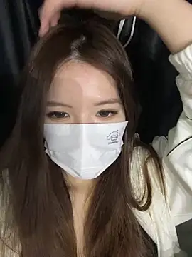 Momochen8839 online show from March 2026 04:40:02 AM