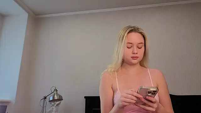 Jessiestar  online show from March 2026 11:27:01 AM