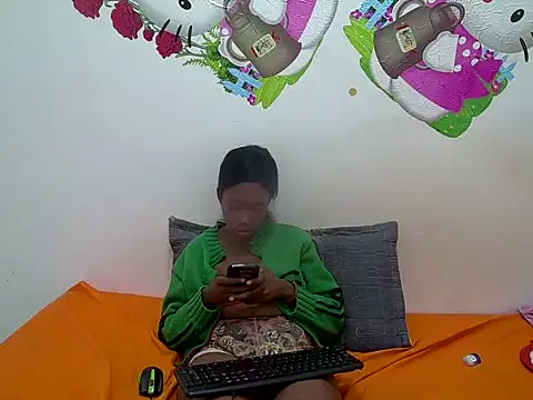 MissSexyVibe32 online show from December 2025 04:23:01 PM