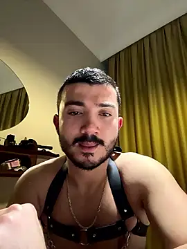 carloos593 online show from January 2026 07:39:01 PM