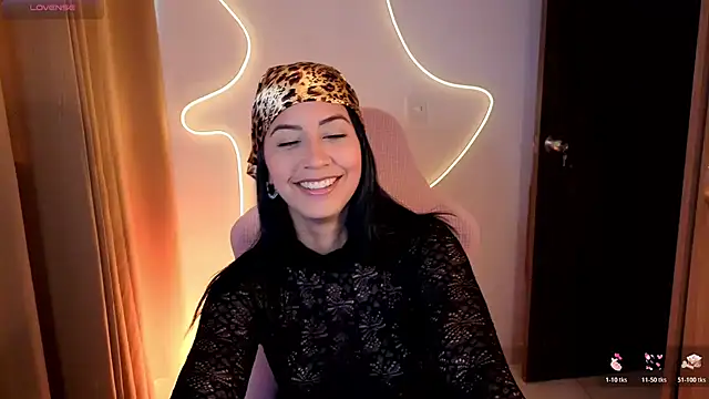 Snapshot of chloebum_ chatting on December 2025 02:23:02 PM chloebum online show from December 2025 02:23:02 PM