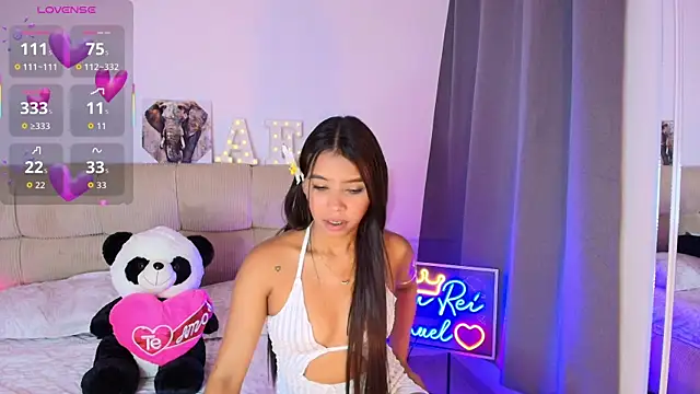 Ana herrera online show from May 2026 11:28:01 AM