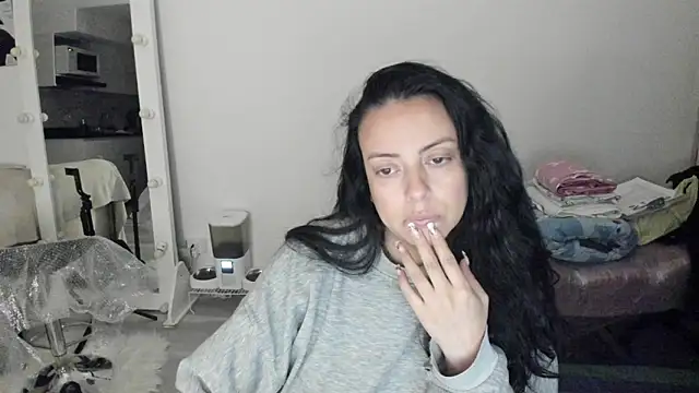 Snapshot of antonellablake_ chatting on April 2026 04:06:01 AM antonellablake online show from April 2026 04:06:01 AM